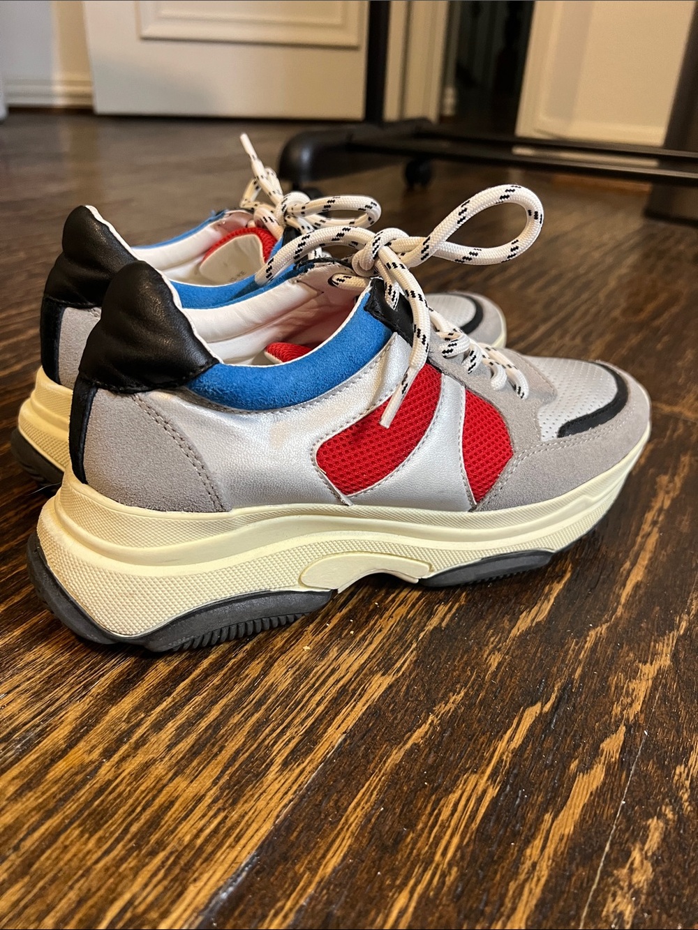 Aqua Blue, White & Red Casual Sneaker